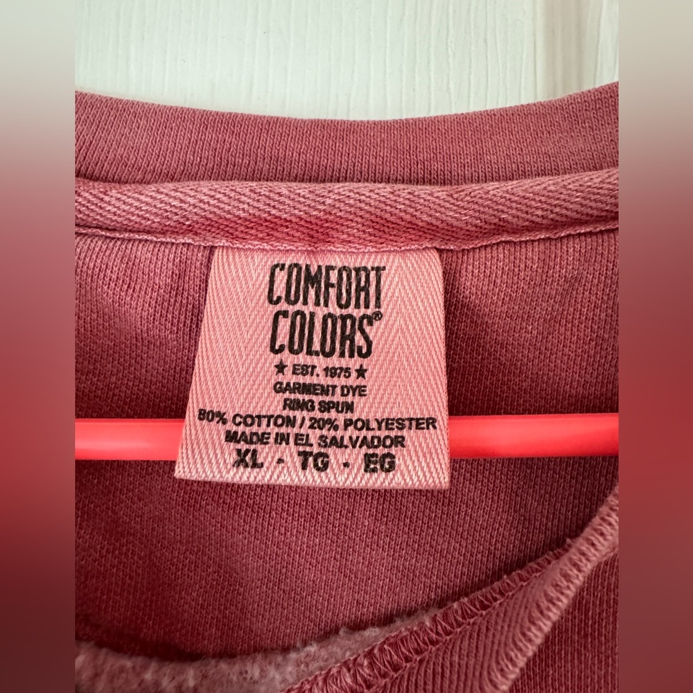 Girl Tribe Loving Him Was Red XL Crewneck - Picture 2 of 3